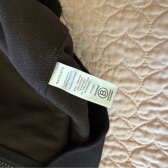 Athleta Triumph Hoodie Cheetah Leopard Print Zip Athleisure Active Black Small - Picture 10 of 12